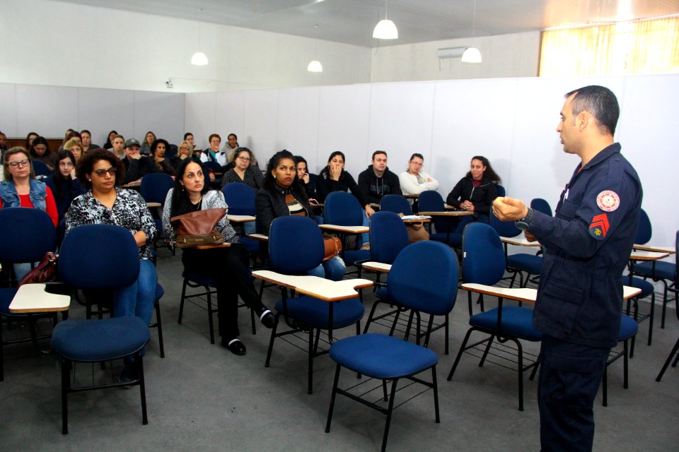 28.09.2018 - SMED - Curso de Primeiros Socorros para Educadores - Foto Marcel Avila (11)