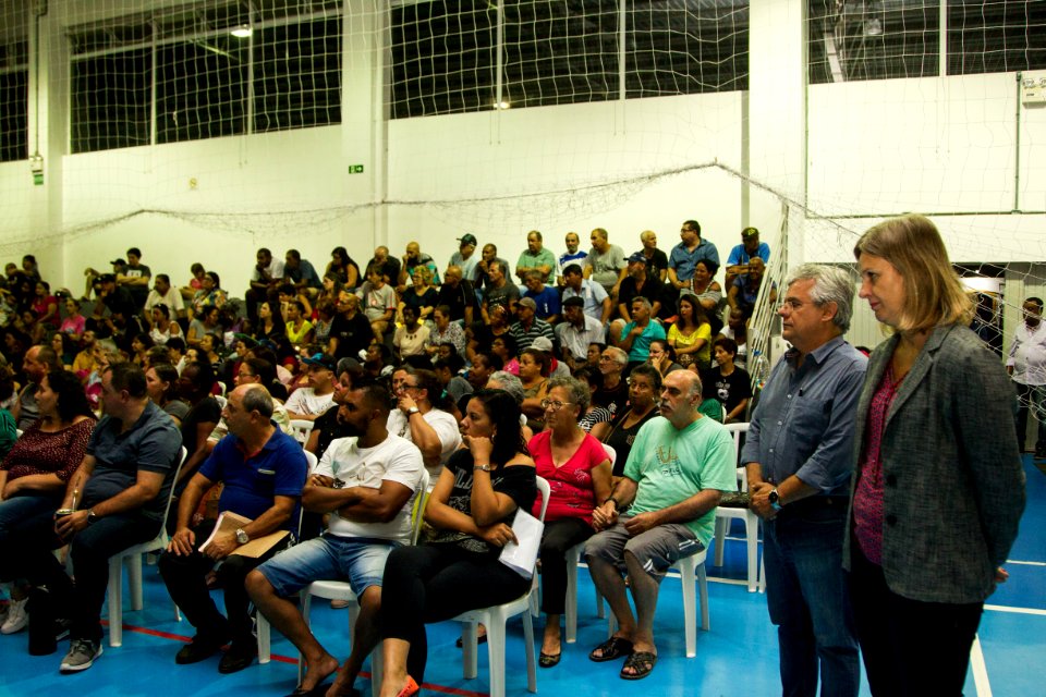 14.03.2019 - Prefeita Paula Mascarenhas em reunião sobre a regularização das áreas do Meneghetti e Dulce - Foto Gustavo Vara