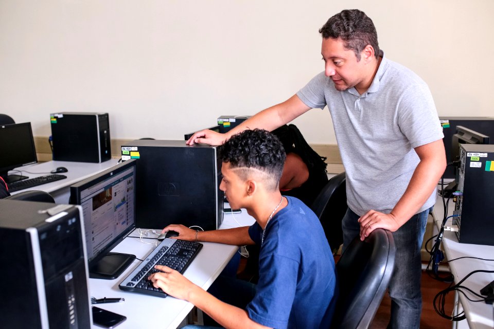 27.04.2018 Capacitação informática residenciais minha casa minha vida - Fotos Gustavo Mansur