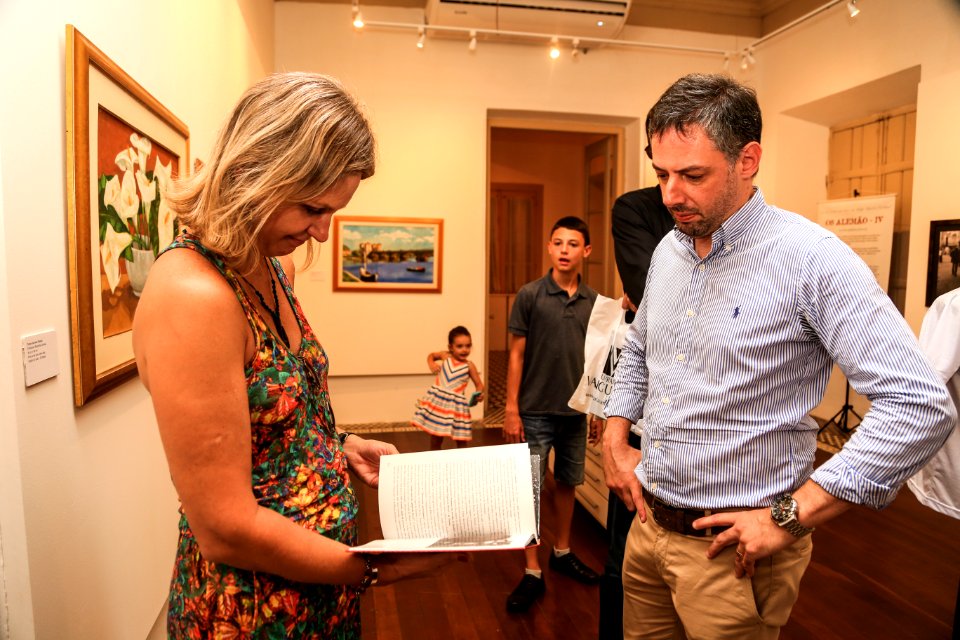 08.02.2019 - Prefeita Paula Mascarenhas prestigia  o lançamento do Livro da Exposição em Homenagem a Aldyr Schlee - Foto: Gustavo Vara