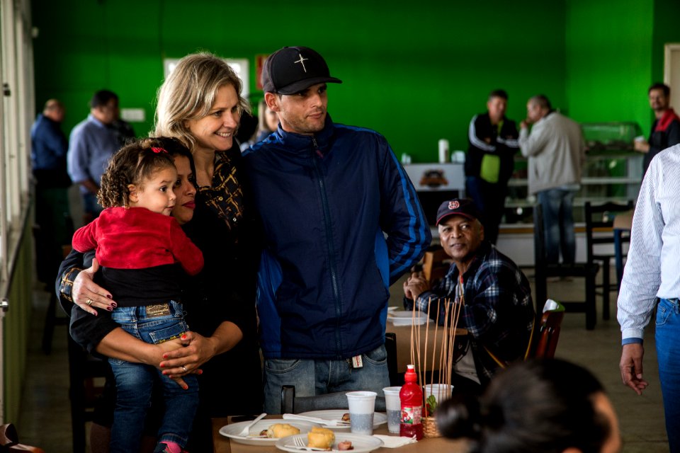 17.05.2019 - Prefeita Paula Mascarenhas participa do almoço de confraternização dos apenados do MOP com a presença de familiares - Foto: Gustavo Vara