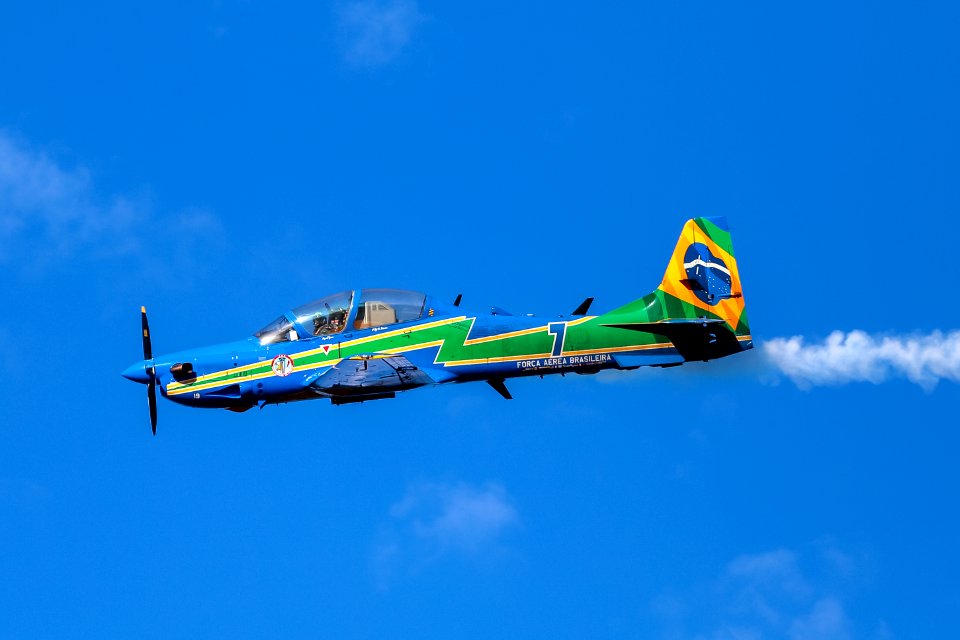 18.04.2018 - Apresentação da Esquadrilha da Fumaça Laranjal -