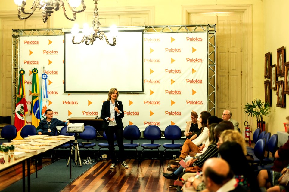 13.04.2018 - Prefeita Paula Mascarenhas  participa de café da manhã com novas equipes da Estratégia de Saúde da Família - Foto: Gustavo Vara