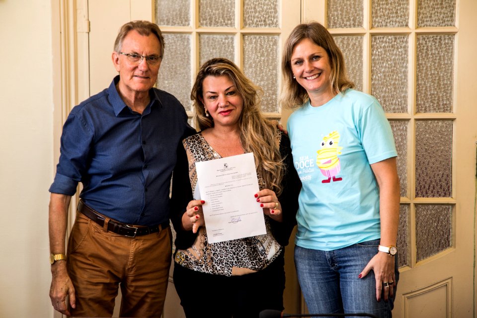 01.04.2019 - Prefeita Paula Mascarenhas realiza assinatura da portaria que constitui a comissão especial responsável pelo processo eleitoral do Conselho Tutelar - Foto: Gustavo Vara