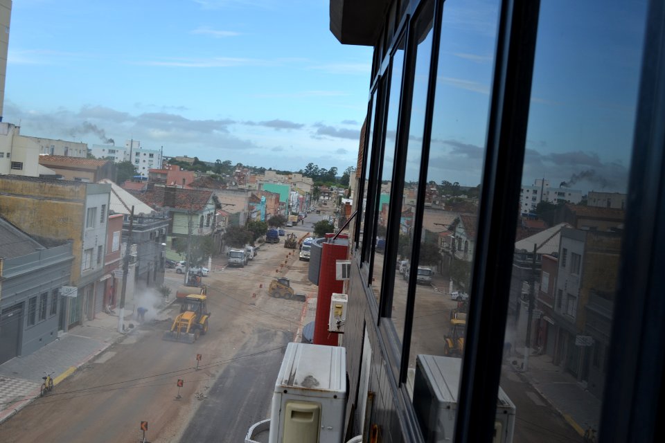08.03.2019 - Obras na rua Marechal Deodoro