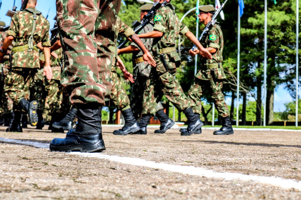 17.04.2019 - Vice-prefeito Idemar Barz é homenageado pelo Exército Brasileiro