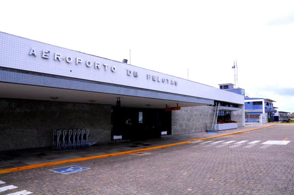 AEROPORTO DE PELOTAS - RAFA MARIN