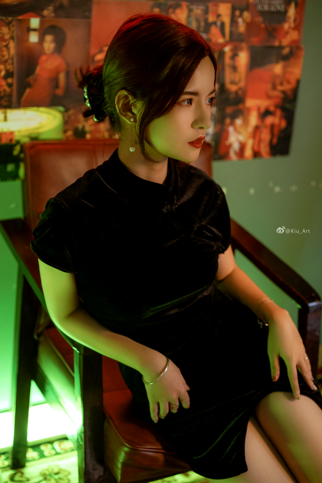  IU 1725-1