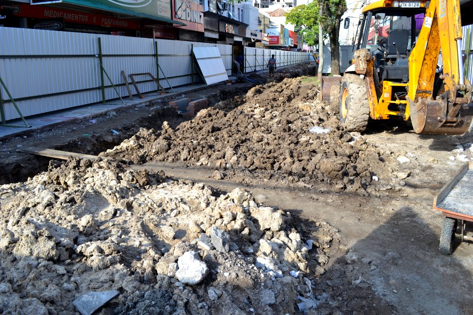 26.04.2018 - SEPLAG - Obras calçadão -Foto Janine Tomberg (5)