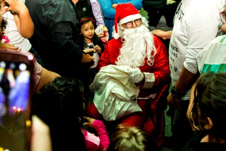 09.12.2018 - Chegada do Papai Noel na Praia do Laranjal em Pelotas - Foto: Gustavo Vara