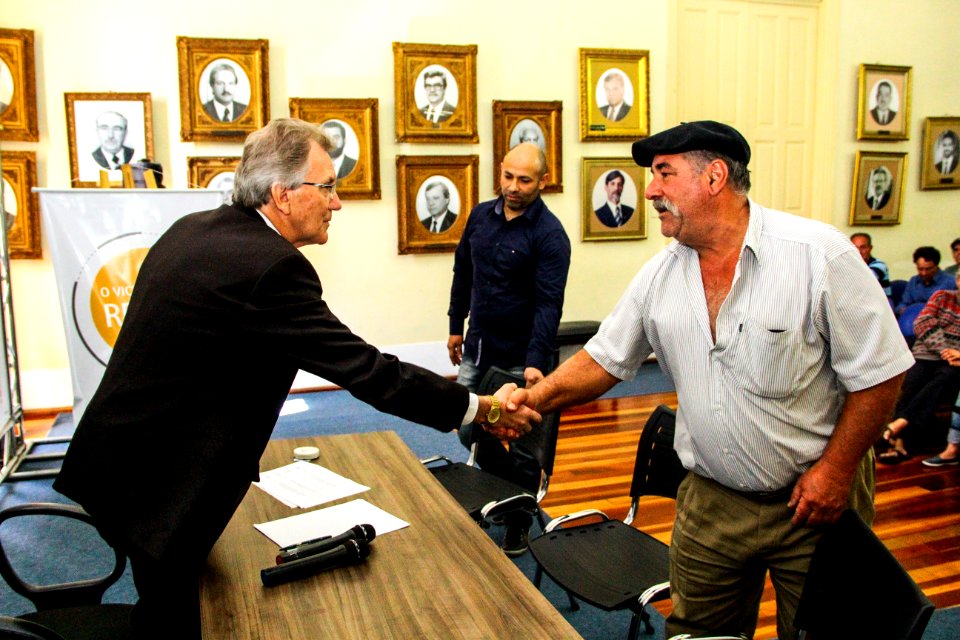 23.11.2017 - Prefeito em exercicio Idemar Barz em audiências publicas individuais do projeto O Vice-Prefeito Recebe