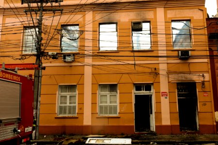 24.02.2019 - Incêndio no antigo predio da Smed - Foto Michel Corvello