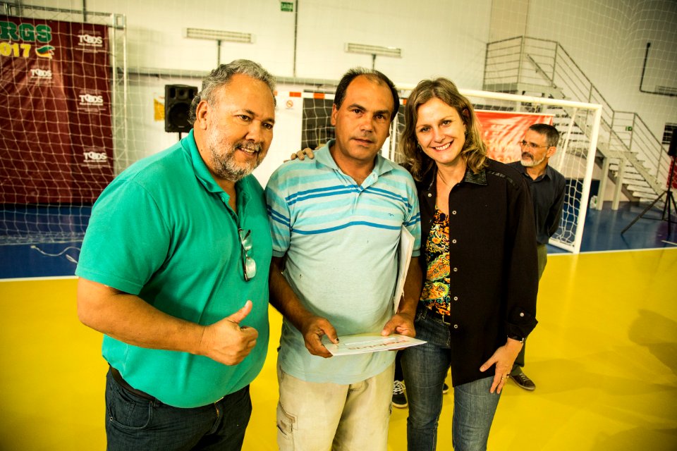 25.01.2018 - Prefeita Paula Mascarenhas durante entrega de certificados de regularizacão fundiária do Mário Meneghetti - Foto: Gustavo Vara