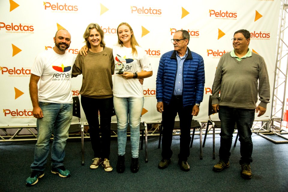 14.05.2019 - Prefeita Paula Mascarenhas realiza a entrega  de homenagens aos participantes do projeto Remar Para o Futuro - Foto: Gustavo Vara