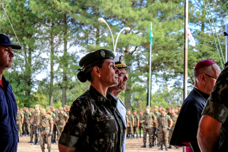 17.04.2019 - Vice-prefeito Idemar Barz é homenageado pelo Exército Brasileiro