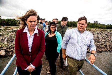 05.04.2019 - Prefeita Paula Mascarenhas e o vice Idemar Barz, acompanhados do secretário estadual de Meio Ambiente e Infraestrutura, Artur Lemos Junior, realizam visita a Barragem Santa Bárbara - Foto: Gustavo Vara