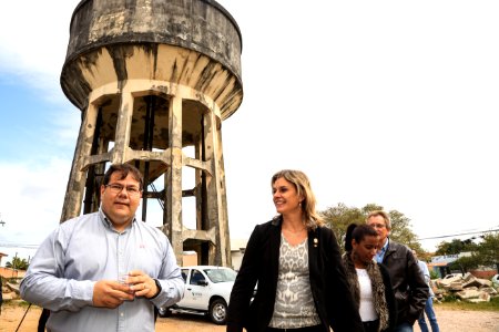 11.10.2018 - Prefeita Paula Mascarenhas e o vice Idemar Barz realizam a entrega de veículos no reservatório R5, entrega de máquinas e visita nas obras do Sanep,  no Fragata - Foto: Gustavo Vara