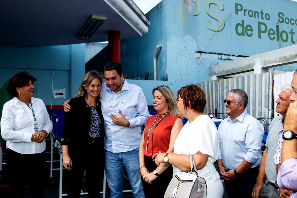 29.03.2019 - Prefeita Paula Mascarenhas no ato de entrega de materiais ao Pronto Socorro, via doação do deputado federal Daniel Trzeciak, através da não utilização de recursos em seu gabinete - Foto: Gustavo Vara