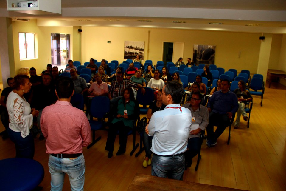28.03.2018 - SMS - Capacitação Economia de Energia - Foto Marcel Avila