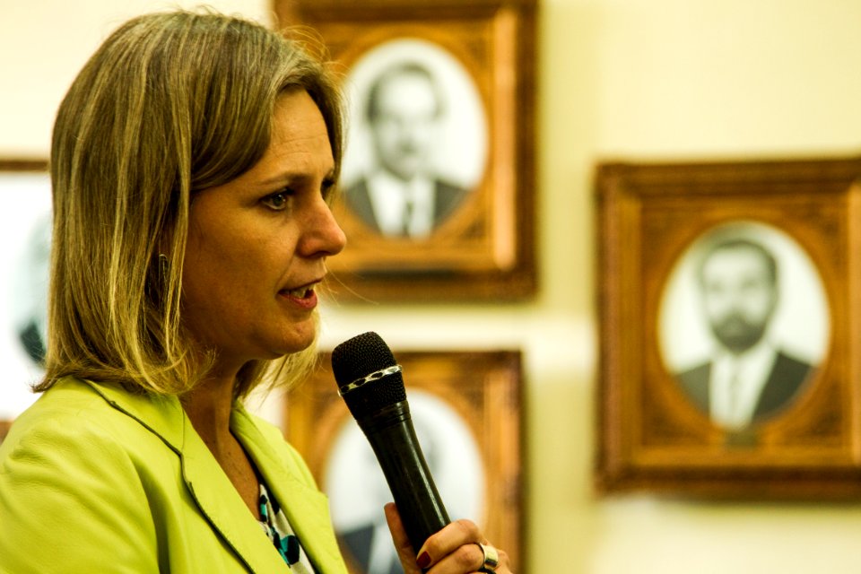 13.02.2019 - Prefeita Paula Mascarenhas realiza a entrega de contratos e carnês da Regularização Fundiária  do Navegantes - Foto: Gustavo Vara