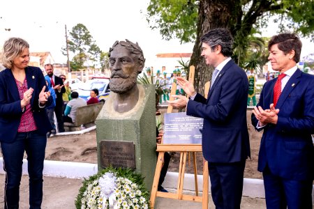 02.12.2018 Inauguração do busto de Camões - Fotos Gustavo Mansur