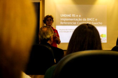 26.03.2019 - Idemar Barz representa prefeita no encontro da Famurs sobre prêmio Boas Praticas - Foto Michel Corvello
