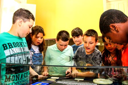 23.11.2017 - Prefeito em exercício Idemar Barz recebe alunos da Escola Fernando Osório que visitam o Paço Municipal