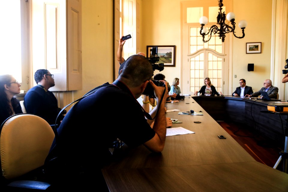 20.11.2018 - Prefeita Paula Mascarenhas realiza coletiva de Imprensa para apresentação do PL de Adequação da Remuneração - Foto: Gustavo Vara