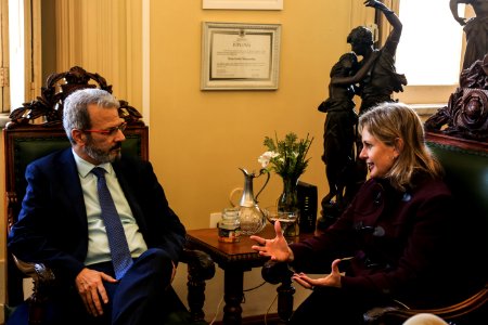 11.09.2018 - Prefeita Paula Mascarenhas em reunião com o presidente da entidade nacional de Parques Tecnológicos, Jorge Audy - Foto: Gustavo Vara