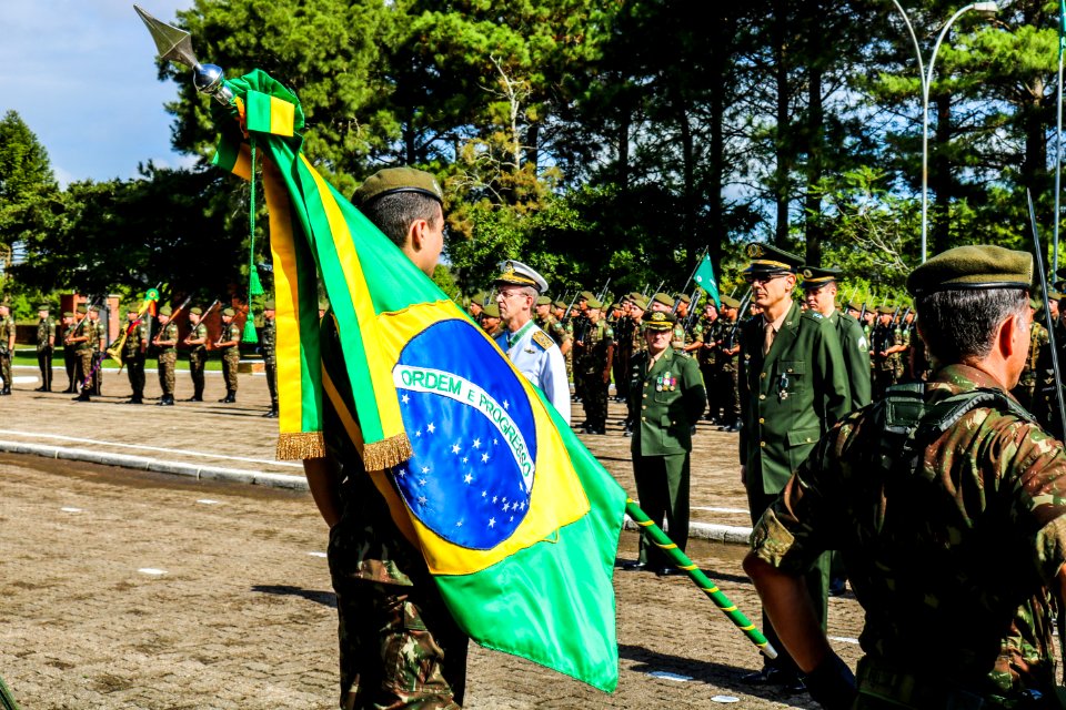 17.04.2019 - Vice-prefeito Idemar Barz é homenageado pelo Exército Brasileiro