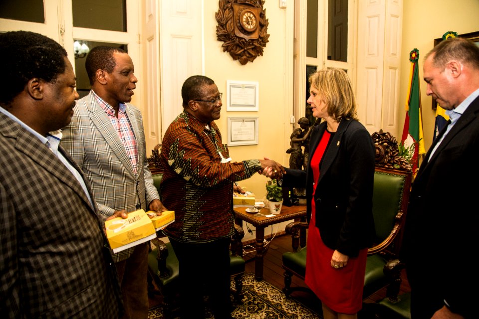 16.05.2019 - Prefeita Paula Mascarenhas recebe comitiva africana - Foto: Gustavo Vara
