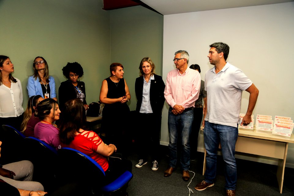 13.04.2018 - Prefeita Paula Mascarenhas    no lançamento da ampliação da cobertura da Estratégia Saúde da Família para 80% e lançamento da 4 edição do Saúde no Ônibus, que desta vez divulgará Histórias de Vida e Superação contatos por anônimos - Foto: Gus