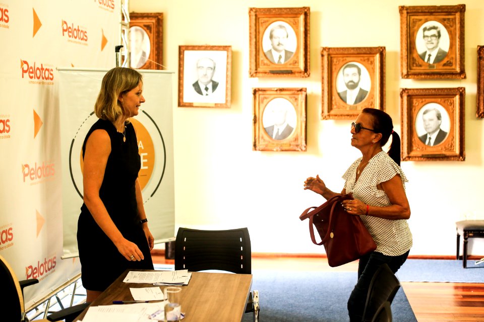 07.02.2019 - Prefeita Paula Mascarenhas durante edição do Prefeita Recebe, no Salão Nobre do Paço Municipal - Foto: Gustavo Vara