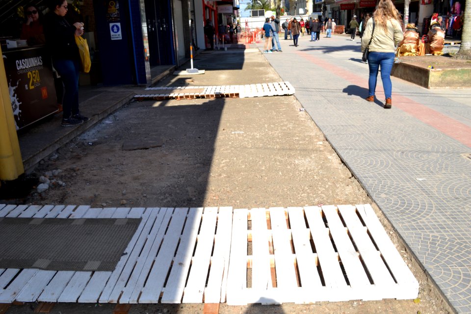 02.08.2018 - Obras do calçadão Foto Janine Tomberg (6)