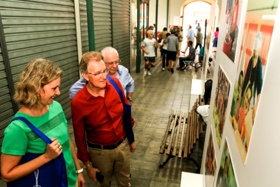 14.01.2019 - Prefeita Paula Mascarenhas e o vice Idemar Barz prestiam a abertura da exposição fotográfica 'Um olhar para o amanhã' - Foto: Gustavo Vara