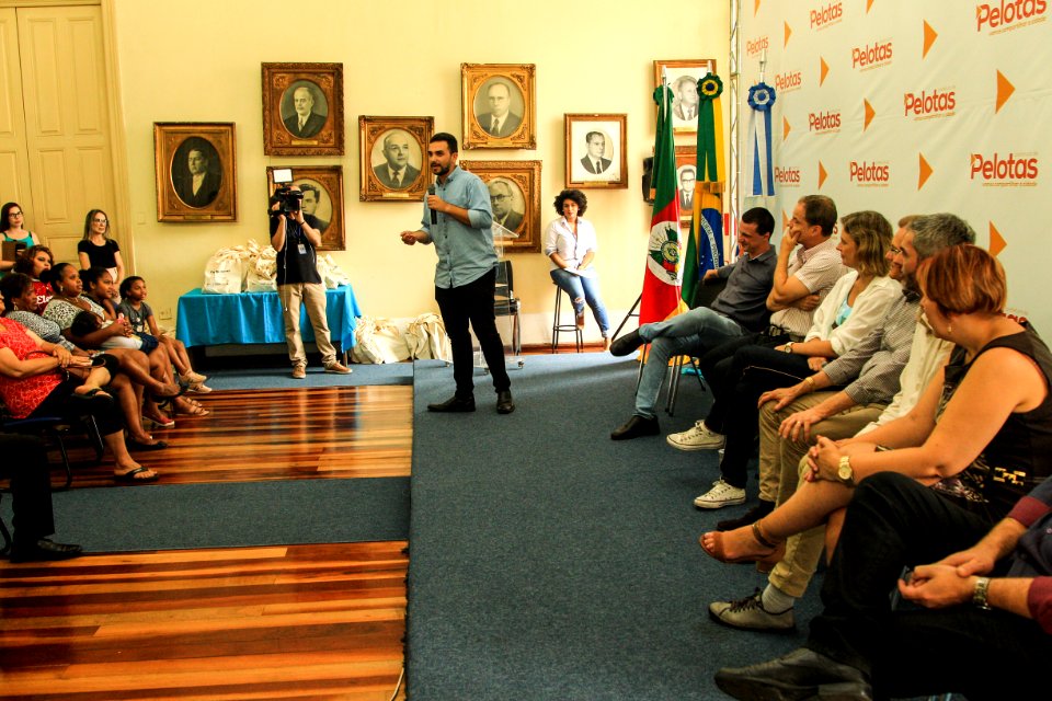 21.10.2018 - Prefeita Paula Mascarenhas e o vice Idemar Barz durante evento de formatura das turmas do START - Pacto Pelotas Pela Paz - Foto: Gustavo Vara