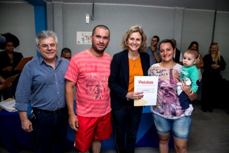 28.11.2018 - Prefeita Paula Mascarenhas realiza entrega da regularização fundiária do Loteamento Verona - Foto: Gustavo Vara photo