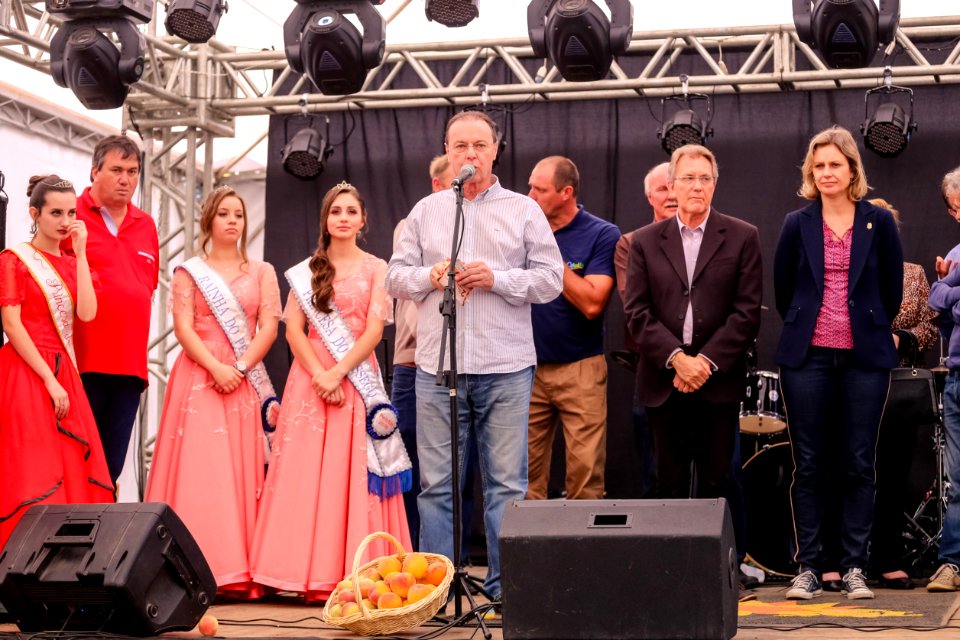 02.12.2018 Abertura Oficial da Festa Municipal do Pêssego - Fotos Gustavo Mansur
