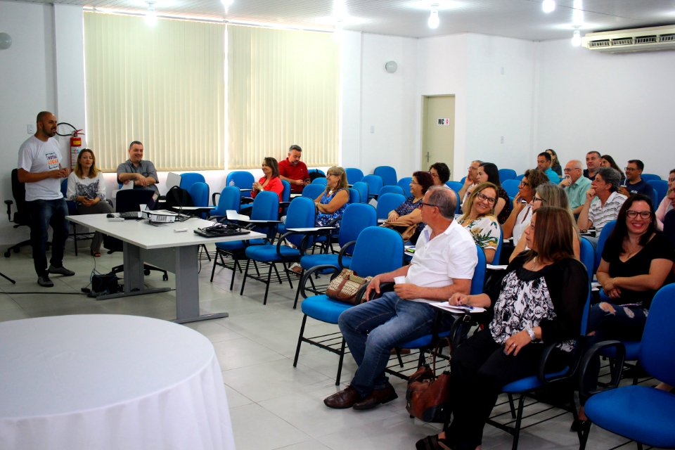 12.11.2018 - SMF - Palestra Programa Nota Legal Pelotense - Foto Marcel Avila