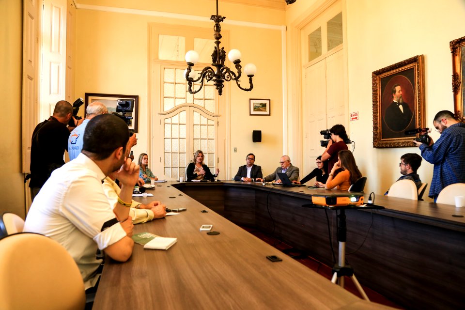 20.11.2018 - Prefeita Paula Mascarenhas realiza coletiva de Imprensa para apresentação do PL de Adequação da Remuneração - Foto: Gustavo Vara