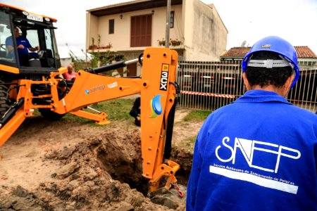 11.10.2018 - Prefeita Paula Mascarenhas e o vice Idemar Barz realizam a entrega de veículos no reservatório R5, entrega de máquinas e visita nas obras do Sanep,  no Fragata - Foto: Gustavo Vara