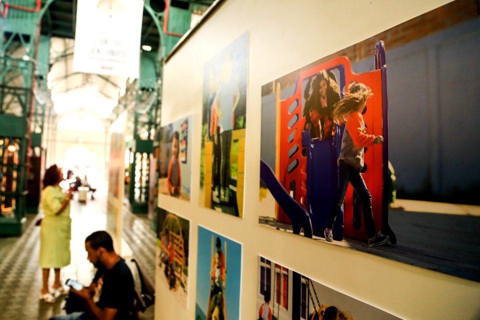 14.01.2019 - Prefeita Paula Mascarenhas e o vice Idemar Barz prestiam a abertura da exposição fotográfica 'Um olhar para o amanhã' - Foto: Gustavo Vara