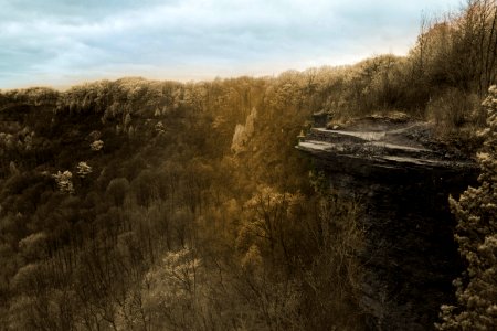 dundas peak