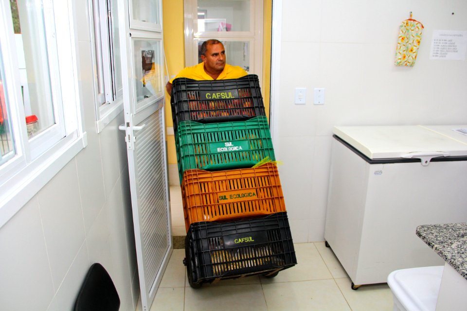 02.05.2018 - SMED - Merenda escolar - foto Marcel Avila