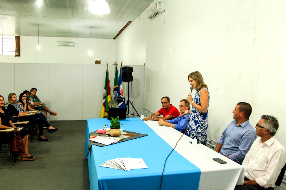 19.04.2018 - Prefeita Paula Mascarenhas e o vice Idemar Barz realizam entrega dos certificados para formandos do curso de Justiça Restaurativa - Foto: Gustavo Vara