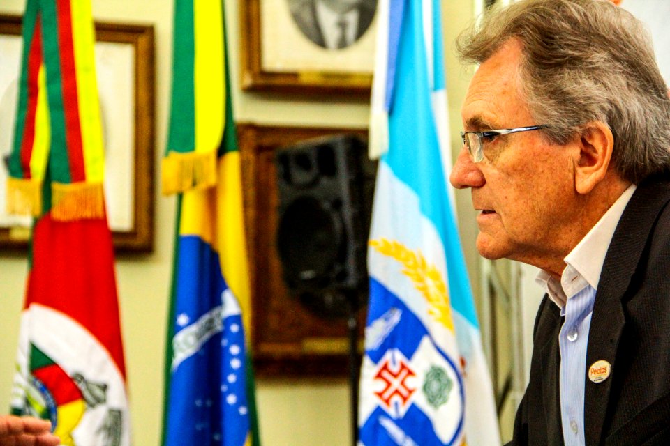 23.11.2017 - Prefeito em exercicio Idemar Barz em audiências publicas individuais do projeto O Vice-Prefeito Recebe
