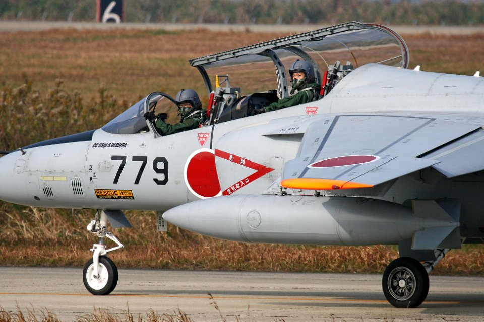 6357 T-4 96-5779:779, 304 Hikotai:8 Kokudan