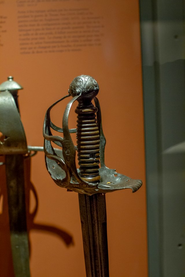 basket hilted broadsword