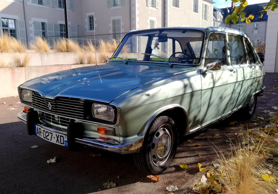Renault 16