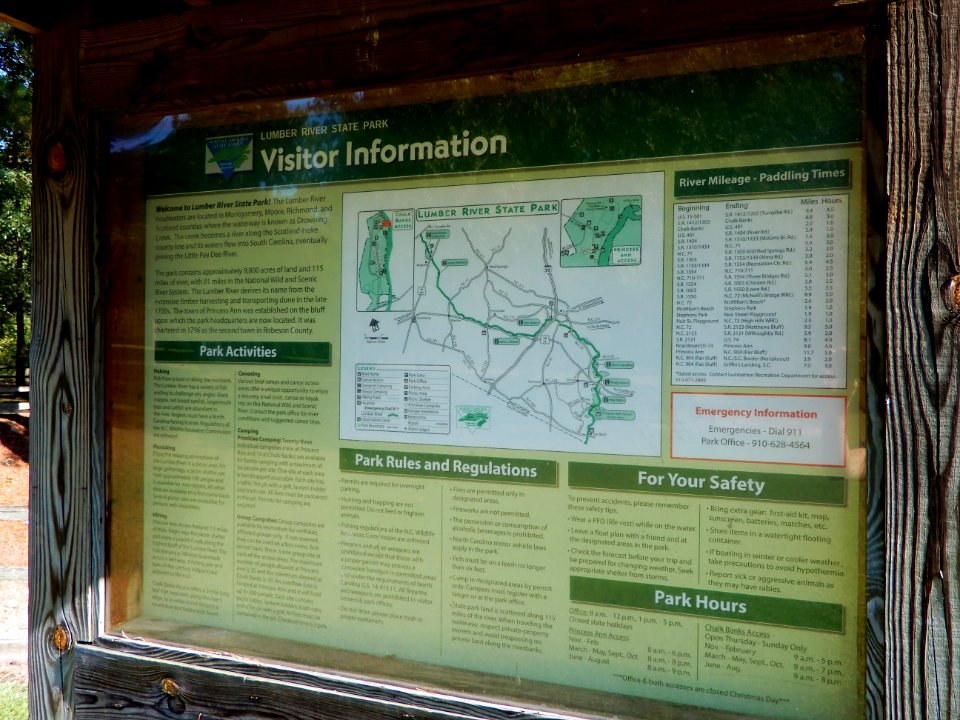 sign visitor information Lumber River SP Chalk Banks ncwetlands KG